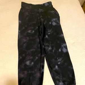 Old Navy Powersoft high rise joggers, NWOT